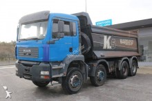 camion benne MAN