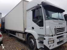 camión furgón Iveco