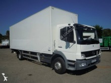 camión furgón caja polyfond Mercedes