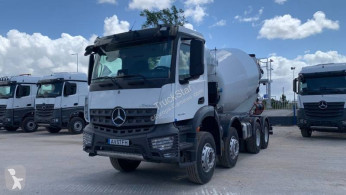 Mercedes Arocs 3240