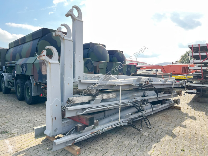 Voir les photos Camion Mercedes 2628 AS 6x6 2628 AS 6x6 Dachluke