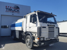 camion cisterna Scania