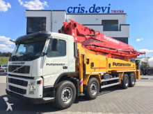 camion calcestruzzo pompa per calcestruzzo Volvo