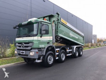 camion benne Mercedes