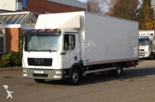 camion furgone MAN