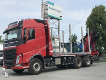 camion trasporto tronchi Volvo