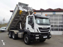 camion tri-benne Iveco
