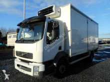 camion frigorific(a) Volvo