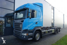 camion portacontainers usato