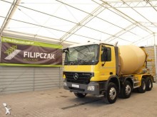 Mercedes Actros 3236