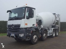 Mercedes Arocs 3240