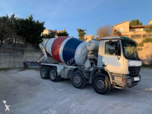 Mercedes Actros 3241
