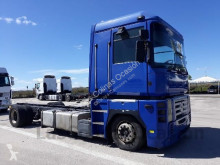 camion Renault MAGNUM 440