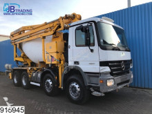 Mercedes Actros 3241