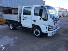camião Isuzu P35