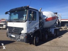 Mercedes Actros 3236