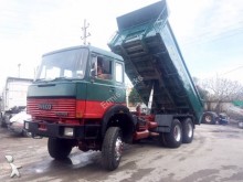 camion tri-benne Magirus