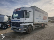 camión Mercedes 1831 koffer