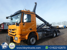 Mercedes Actros 3351