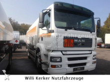 camion cisterna MAN