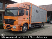 camión remolque para caballos Mercedes