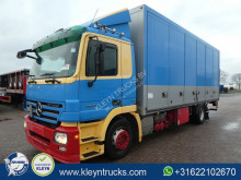 Mercedes Actros 1832