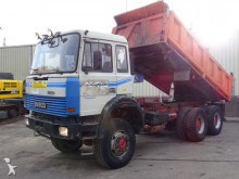camión volquete Iveco