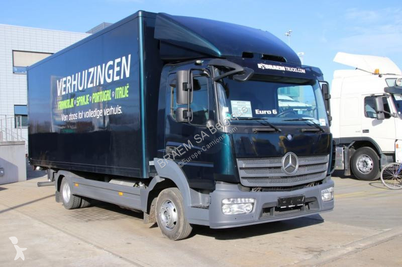 Voir les photos Camion Mercedes