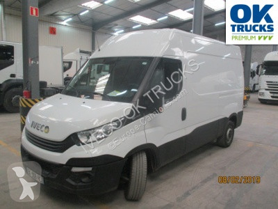 Voir les photos Camion Iveco 35S14 V (Euro6 Klima ZV)