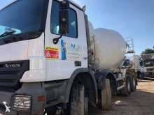 Mercedes Actros 3236