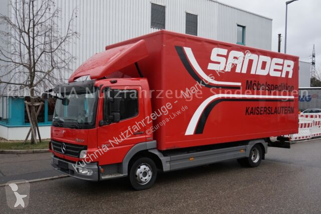 Voir les photos Camion Mercedes Atego 816L Möbelkoffer 6,1m Standheizung N 2,35t