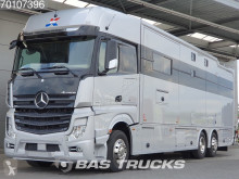 van chevaux mercedes