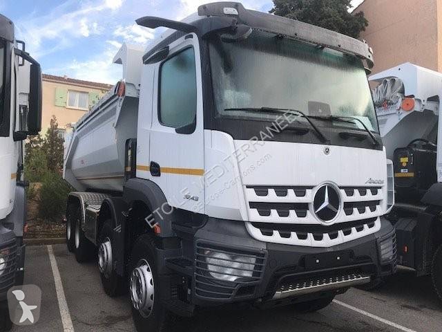 Voir les photos Camion Mercedes