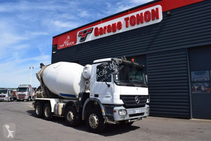 Voir les photos Camion Mercedes