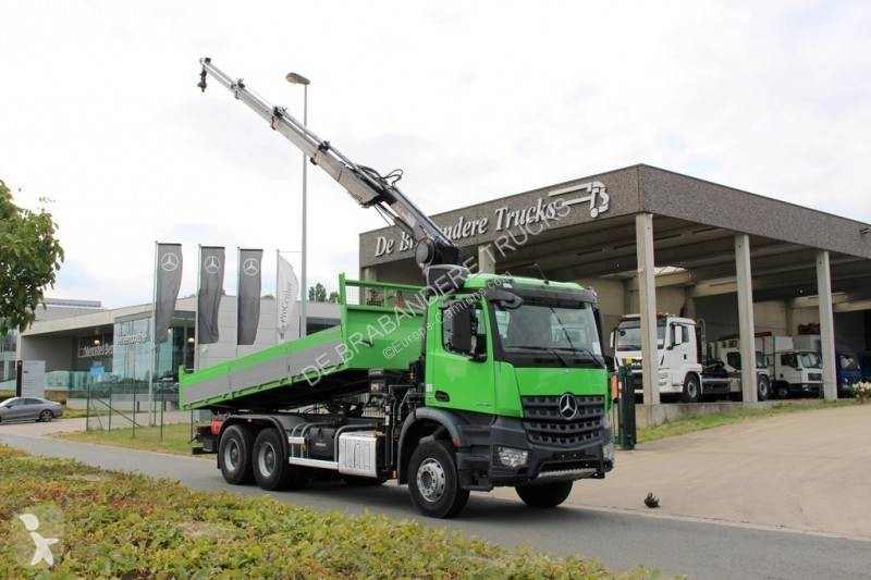 Voir les photos Camion Mercedes