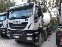 Iveco Trakker AD 340 TB 40