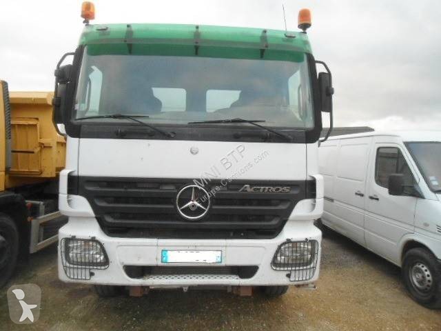 Voir les photos Camion Mercedes