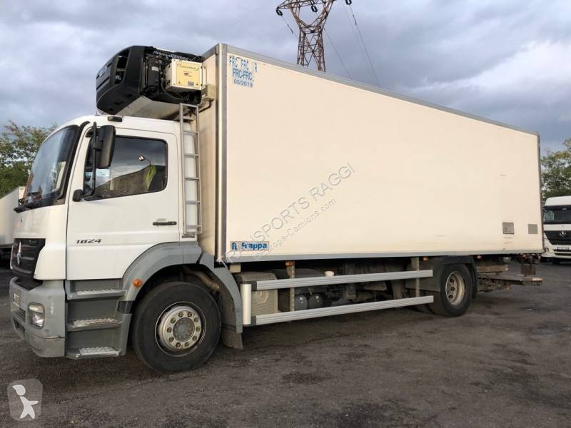 Voir les photos Camion Mercedes