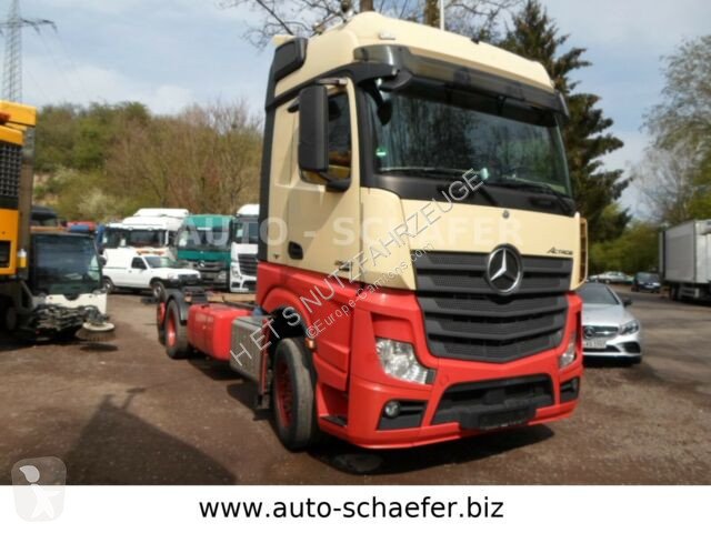 Voir les photos Camion Mercedes 2545 L/ 6x2 Fahrgestell