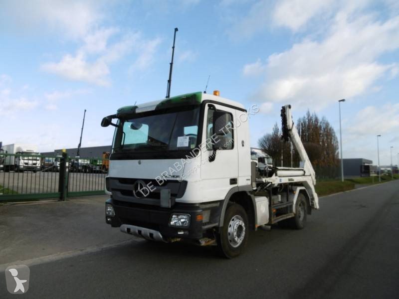 Voir les photos Camion Mercedes