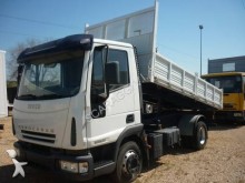 camión volquete Iveco