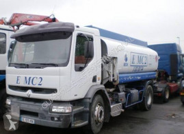 camión cisterna hidrocarburos Renault