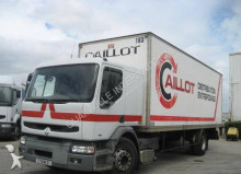 camión furgón transporte de bebidas usado