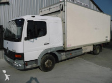 camion fourgon Mercedes