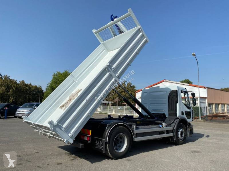 Renault             Premium Lander