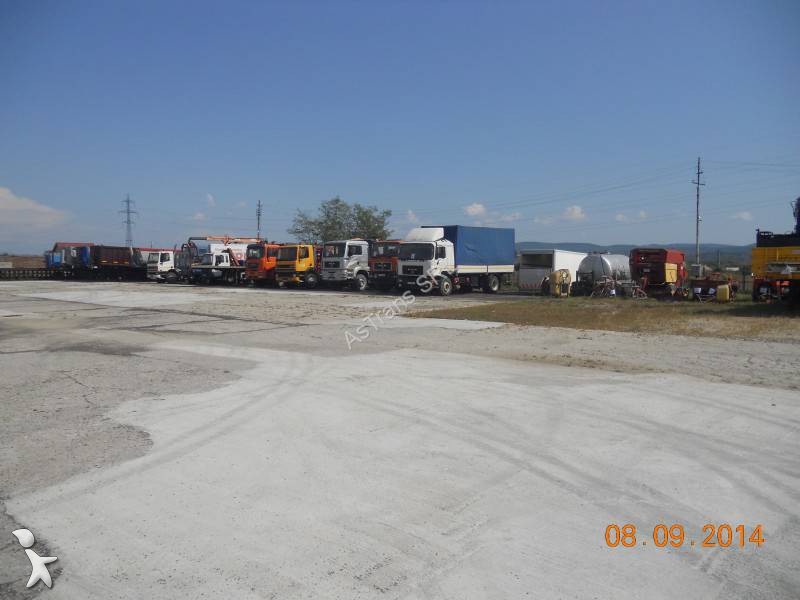 Used Mercedes 2024 tipper truck 4x4 Diesel Euro 2 n°1092722