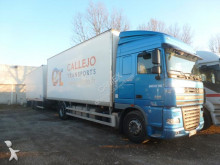 camion remorque DAF XF105 460