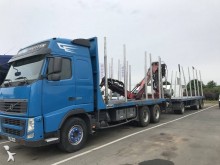camión remolque maderero Volvo
