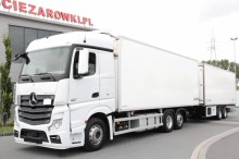 ciężarówka z przyczepą Mercedes Actros 2542
