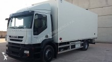 ciężarówka z przyczepą chłodnia Iveco